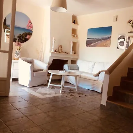 بيت للعطل Relax In Kastro Kástro Tornéze